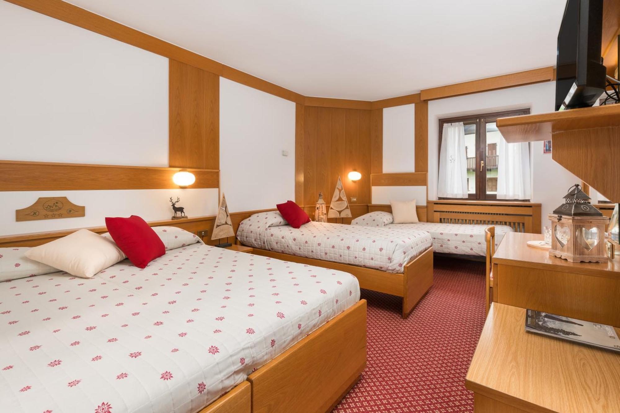 Hotel Bellavista Pinzolo Ngoại thất bức ảnh