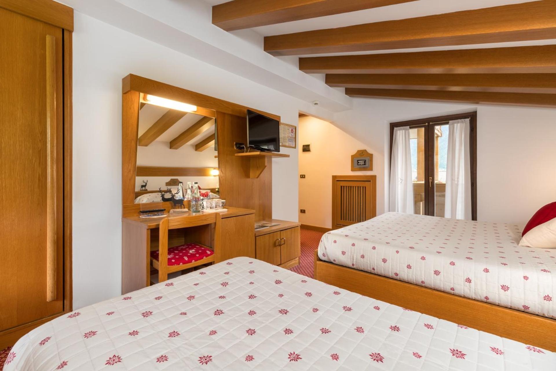 Hotel Bellavista Pinzolo Ngoại thất bức ảnh