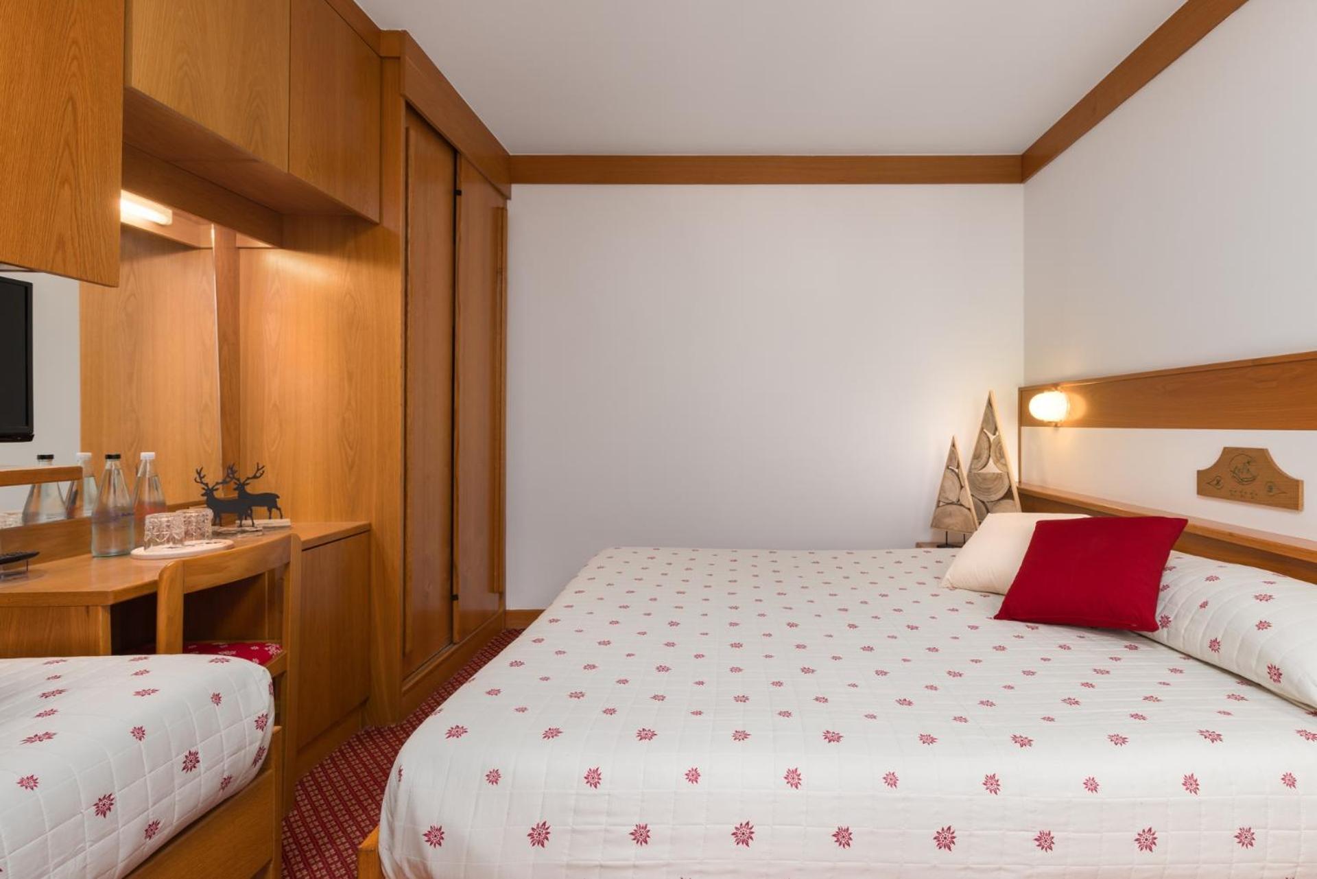 Hotel Bellavista Pinzolo Ngoại thất bức ảnh