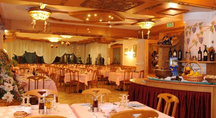 Hotel Bellavista Pinzolo Ngoại thất bức ảnh
